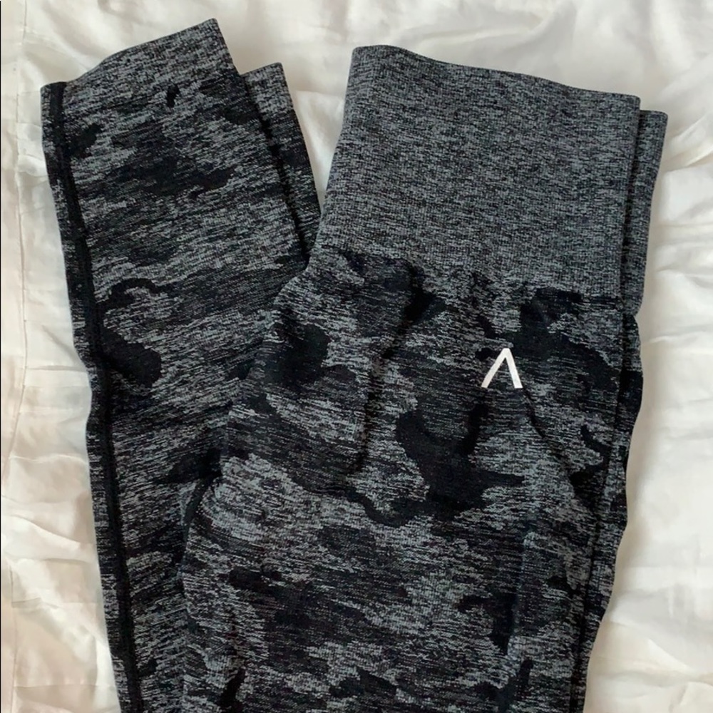 ACTA: Leggings